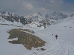 La neige font vite au soleil, même à ces altitudes élevées