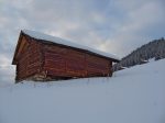 Le chalet isolé des Tovares, j'ai dû pousser pour avancer dans cette poudre.