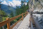 Le bisse est restauré à l'ancienne dans cette partie