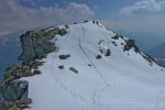 A l'aller, ce fut par le haut, mais je vais suivre les traces des skieurs en bas sur le flanc