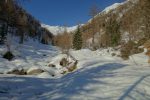Tiens je suis dans le lit du ruisseau !