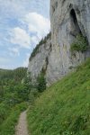 Sous la falaise