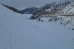 Descente sous le barrage