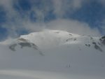 Notre groupe va se scinder en deux pour la montée, je prends l'option la plus à gauche, ie à droite de la photo !
