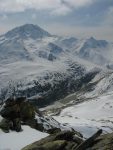 Depuis cette antécime, vue sur le lac des Toules et le Vélan