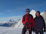 Deux alpinistes heureux, le Mont-Rose et Lyskamm au fond