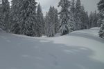 Pt1440, à gauche. On repartira par la route, à droite