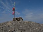 Et nous arrivons au sommet de l'Oldenhorn, 3122.5m frontière des trois cantons (Berne, Vaud et Valais). Nous sommes accueillis par le vent