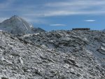 Vue arrière sur la cabane