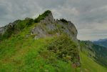 On longe la falaise