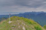 Mont Billiat, vaincu ! Au fond les Mémises, Dent et Chateau d'Oche et les Cornettes de Bise