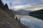 Photo  des berges du lac de l'Hongrin.