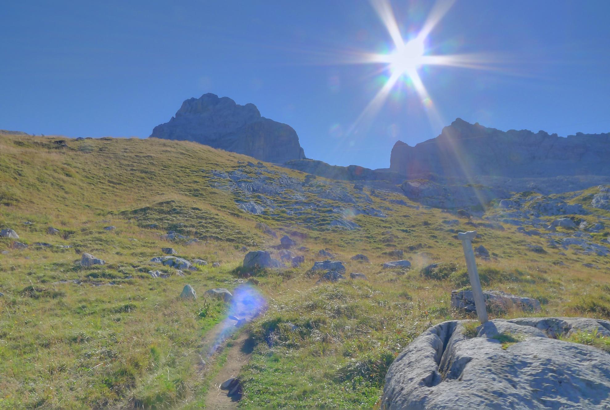 Randonnée à la Pointe Percée depuis le Col des Annes, Col de Borneronde, refuge Gramusset et Randonnée à la Pointe Percée depuis le Col des Annes, Col de Borneronde, refuge Gramusset et