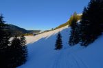 On monte dans la pente au-dessus de Le Merla