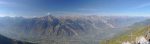 Vue panoramique sur la plaine du Rhône, avec une deuxième croix