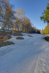 Je longe brièvement la piste de ski de fond