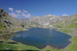 Pour une fois la première photo n'est pas le départ mais une visite au lac du Grand Saint-Bernard. Vue depuis l'hospice en direction de l'Italie