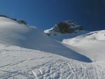 Chaux du milieu, on tourne sur la droite pour se diriger vers le col du Pt2250. J'étais déboussolé car je ne connaissais que le chemin d'été qui passe plus près de Lanchenaire