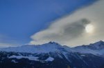 Vue sur le Pic d'Artsinol, le nuage ressort plus gris