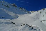 C'est encore loin ? Le couloir est au fond, entre ombre et lumière