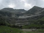 Le cirque de Creux de Champ dominé par le glacier de Pierredar.