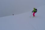C'est parti pour la descente. Heureusement que les fabricants de vêtements de sport ne manquent pas de couleurs !