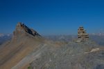 Pointe de Tsavolire avec les Becs de Bosson et la cabane. Vue arrière