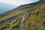 Puis on reprend le chemin de la montée, Tsalet d'Eison en vue