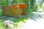 Le refuge vers 1000m, ouvert. Je n'ai trouvé aucune référence à son sujet
