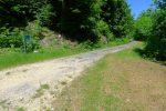 Petit bout de route, pour repartir en forêt
