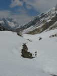 C'est quand même plus joli quand il y a du soleil ! On voit au loin la suite de notre chemin