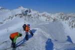 On se prépare pour la descente du couloir NE