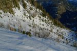 Et le haut de Balayé, pentu et neige pourrie. On voit le chemin d'été (centre haut). Il faut descendre