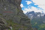 Col du Sarshlau (carte et panneau) ou Sarclau (peinture) 2622m. On souffle un peu à ce col après cette raide montée.