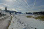 Un brin de route et à nouveau en hors piste à droite