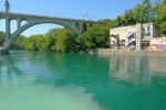 Les eaux presque claires du Rhône