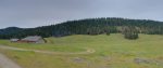 Panorama, histoire d'admirer les nuances de gris du ciel. Pré de S-Livres. La glaciaire est dans le bosquet circulaire à droite.