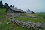 La ferme Le Couchant 1445m, la brume se lève, zut !