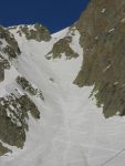 Le chemin de la montée au col avec des traces des jours précédents.