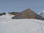 La ferme du Pt1227, on tourne sur la gauche pour monter le long de l'arête