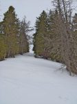 Les traces continuaient pour le col du Pt1846, mais j'ai tourné à gauche pour monter par ce couloir aux Merlas