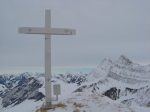 La jolie croix de Le Van (Vanil du Van) qui porte bien son nom aujourd'hui vu le vent assez fort !