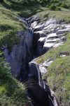 La rivière à creusé une gorge profonde