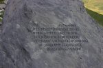 Dans la pierre est gravé des messages, plusieurs fois sur le trajet. 1981, enregistrement de l'association des guides bernoises-mitteland
