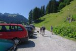 Départ depuis Gros Mont, le parking de Haut du Mont (1365m) qui est la fin de la route. Pour ce 1er août le parking est plein !