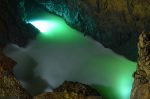 L'Orbe souterraine et son éclairage vert, terrible en pause lente