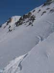 La partie la plus délicate du parcours, on met les couteaux, on longe le flanc de coteau en devers bien en pente, pour remonter au niveau des rochers à pieds.