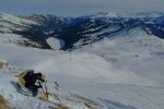 Descente d'abord à pieds puis dans une poudreuse magnifique