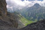 Vue par une trouée sur le Grand Muveran