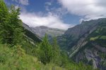 Et une trouée en direction de Derborence et des Diablerets.